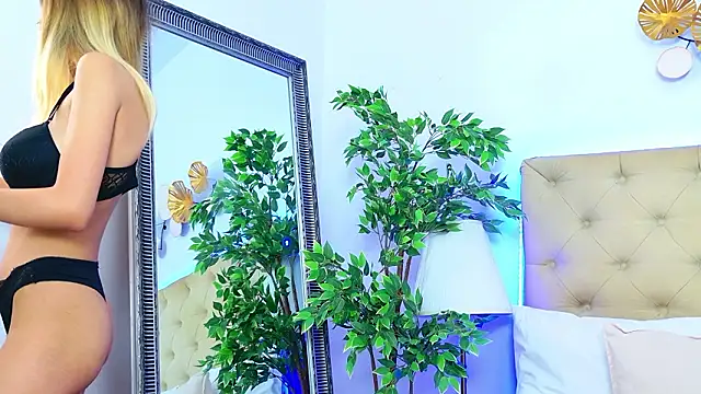 RaysaDrake online show from 03-27-26, 05:49