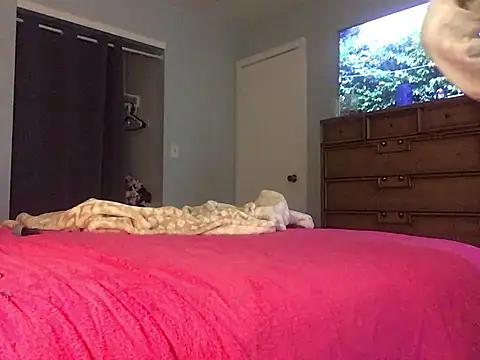 Snapshot of LunaBl00m chatting on 03-10-26, 01:37 LunaBl00m online show from 03-10-26, 01:37