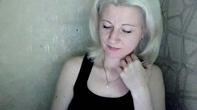 Katerina-Kissa online show from 05-27-26, 06:59