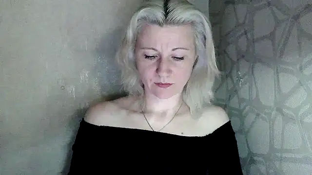 Katerina-Kissa online show from 05-14-26, 06:38