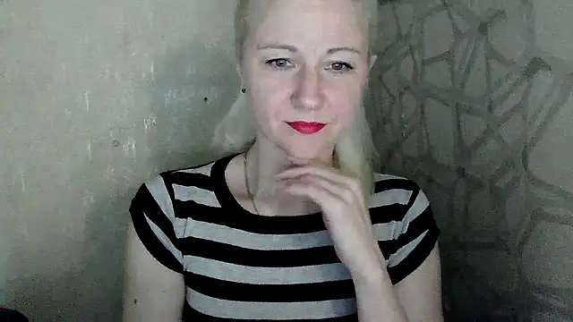 Katerina-Kissa online show from 05-30-26, 06:57