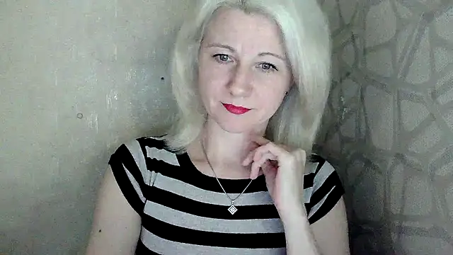 Katerina-Kissa online show from 05-28-26, 06:47
