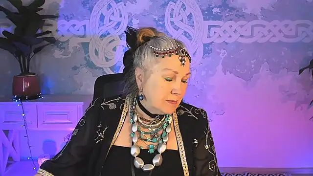 LilaMaharani online show from 04-24-26, 12:51