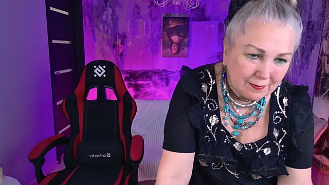 LilaMaharani online show from 04-22-26, 02:35
