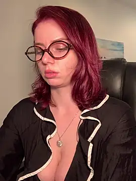 Snapshot of VelvetChloe chatting on 05-05-26, 03:48 VelvetChloe online show from 05-05-26, 03:48