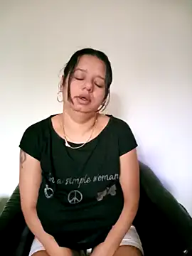 roxana e43 online show from 05-17-26, 04:56
