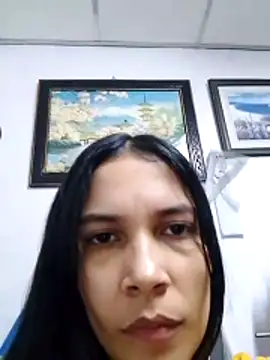 Snapshot of BiancaRoyale chatting on 05-21-26, 08:44 BiancaRoyale online show from 05-21-26, 08:44