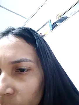 Snapshot of BiancaRoyale chatting on 04-29-26, 06:17 BiancaRoyale online show from 04-29-26, 06:17