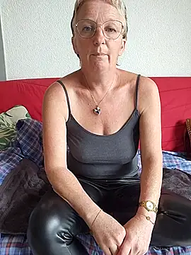 lescoquinsdu40 online show from 04-02-26, 12:23