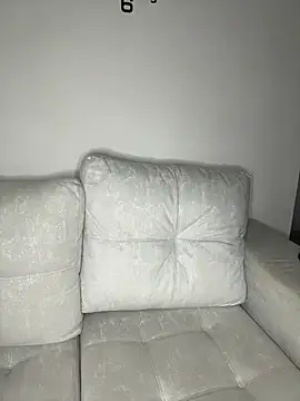 Julie Rosse online show from 04-23-26, 10:11