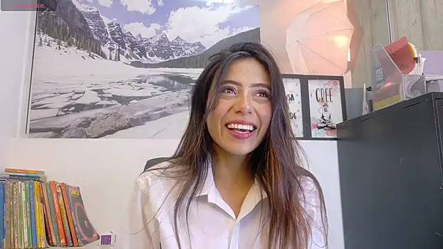 Cataleyaa23 online show from 04-17-26, 08:11