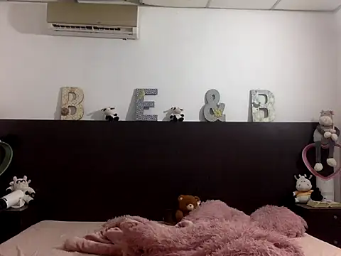 mommy-Milf online show from 03-29-26, 04:52