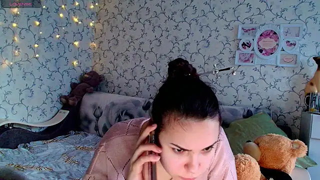 Snapshot of Rory136a1 chatting on 03-03-26, 04:14 Rory136a1 online show from 03-03-26, 04:14