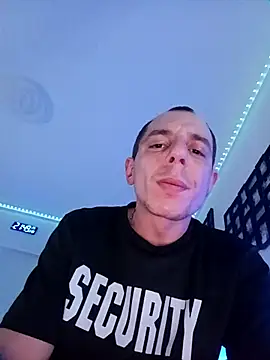 Snapshot of Hugo1993 chatting on 02-28-26, 08:52 Hugo1993 online show from 02-28-26, 08:52