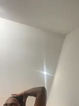 Emi rousse online show from 03-28-26, 01:01