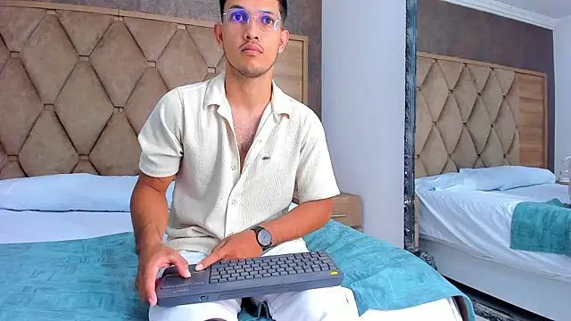 MaxiStanford online show from 04-03-26, 08:15