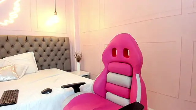 ariana pocahontas online show from 04-09-26, 05:09