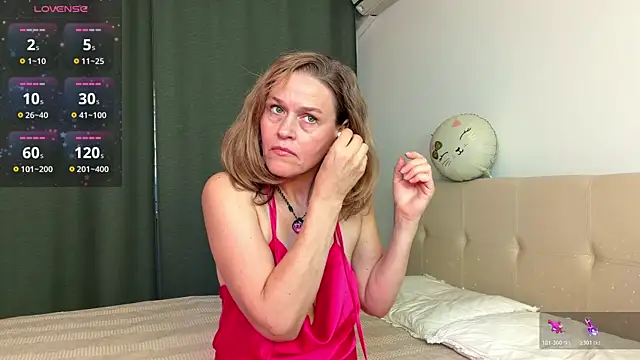 Snapshot of Lizacams chatting on 07-09-26, 04:50 Lizacams online show from 07-09-26, 04:50
