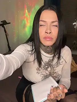 DommeLola online show from 05-11-26, 01:51