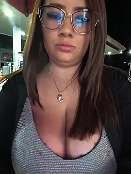 maleja smmith online show from 04-11-26, 05:26