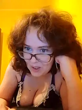 Snapshot of RealPervertCouple chatting on 06-02-26, 09:15 RealPervertCouple online show from 06-02-26, 09:15