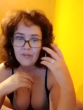 Snapshot of RealPervertCouple chatting on 04-21-26, 02:51 RealPervertCouple online show from 04-21-26, 02:51