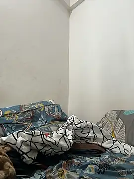 Snapshot of the_guy_u_desire chatting on 03-02-26, 11:06 the guy u desire online show from 03-02-26, 11:06