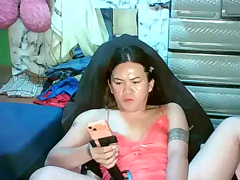 ur lovelychen online show from 05-26-26, 01:04