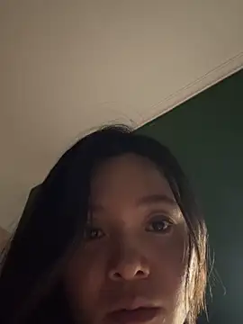 hot soft22 online show from 04-16-26, 03:35