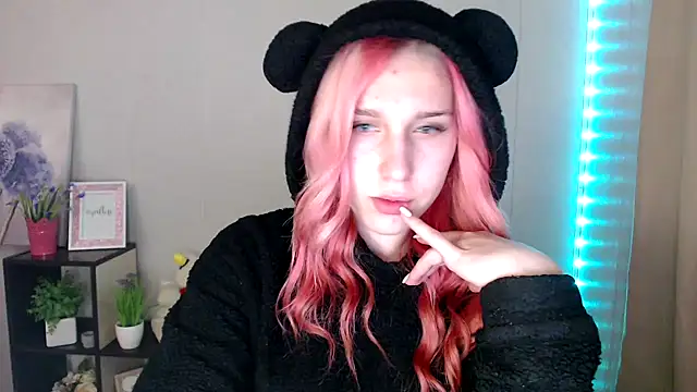 Scarlett lil online show from 04-20-26, 07:44