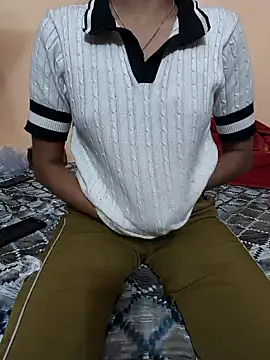 Glow Queen online show from 03-24-26, 06:19