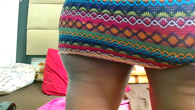 SpicyKittyxxx online show from 04-26-26, 08:06