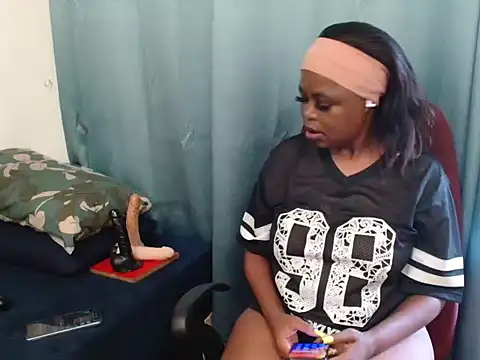 SpicyKittyxxx online show from 03-02-26, 12:01