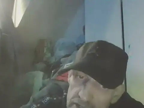 DOUBLETROUBLE7773 online show from 04-04-26, 06:31