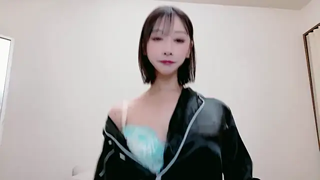 Asuka H xxx online show from 03-25-26, 01:32