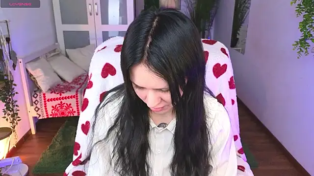 kittenlolla online show from 03-06-26, 05:35