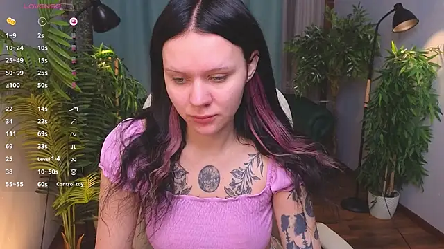 kittenlolla online show from 04-01-26, 05:42