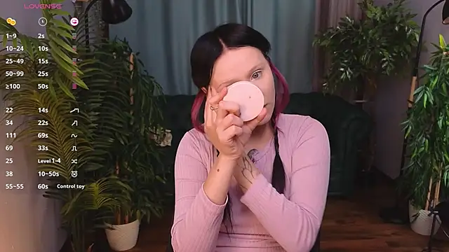 kittenlolla online show from 03-26-26, 01:09