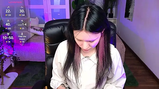 kittenlolla online show from 03-29-26, 05:53