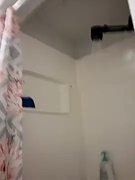 Snapshot of Dwayne-charles13 chatting on 03-22-26, 06:26 Dwayne-charles13 online show from 03-22-26, 06:26