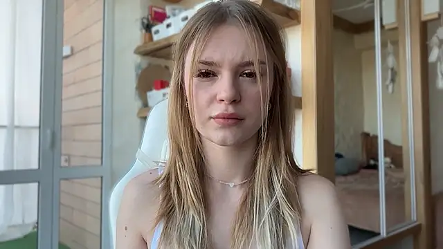 cyberl0ve  online show from 04-17-26, 11:35