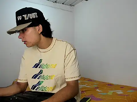 monky 0002 online show from 05-13-26, 03:19
