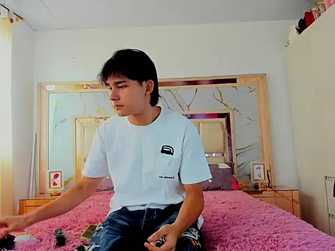 monky 0002 online show from 03-25-26, 03:00