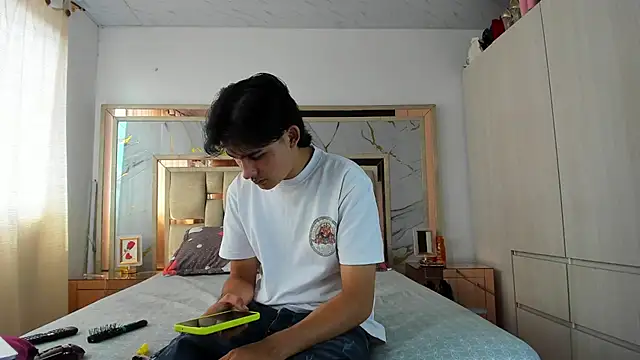 monky 0002 online show from 03-21-26, 07:29