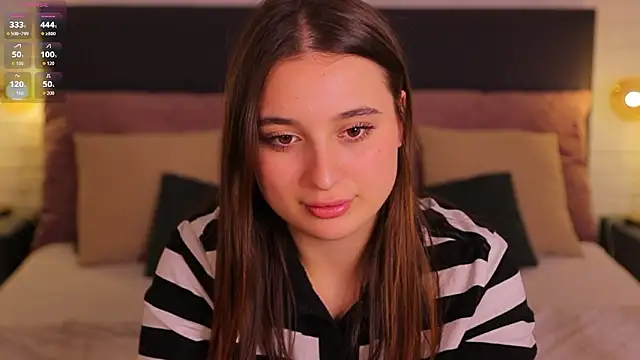 Snapshot of Nicole_De_Lux chatting on 03-26-26, 12:47 Nicole De Lux online show from 03-26-26, 12:47