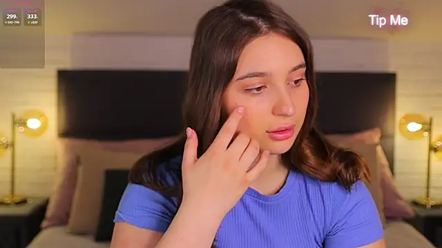 Snapshot of Nicole_De_Lux chatting on 04-09-26, 07:25 Nicole De Lux online show from 04-09-26, 07:25