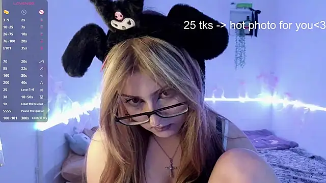 Snapshot of CucKuhta chatting on 05-29-26, 04:13 CucKuhta online show from 05-29-26, 04:13