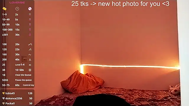 CucKuhta online show from 04-10-26, 04:14