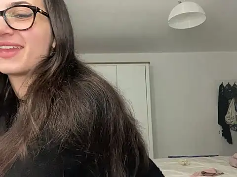 Ellamay06 online show from 04-17-26, 07:49