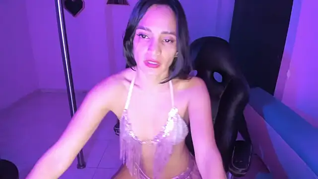 Snapshot of doll_katiuska chatting on 06-14-26, 12:50 doll katiuska online show from 06-14-26, 12:50